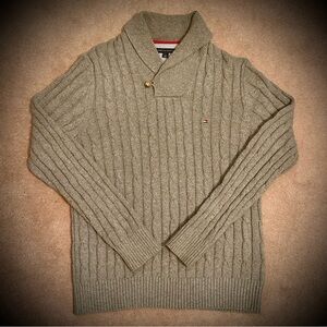 (#135) Tommy Hilfiger Men’s Sweater